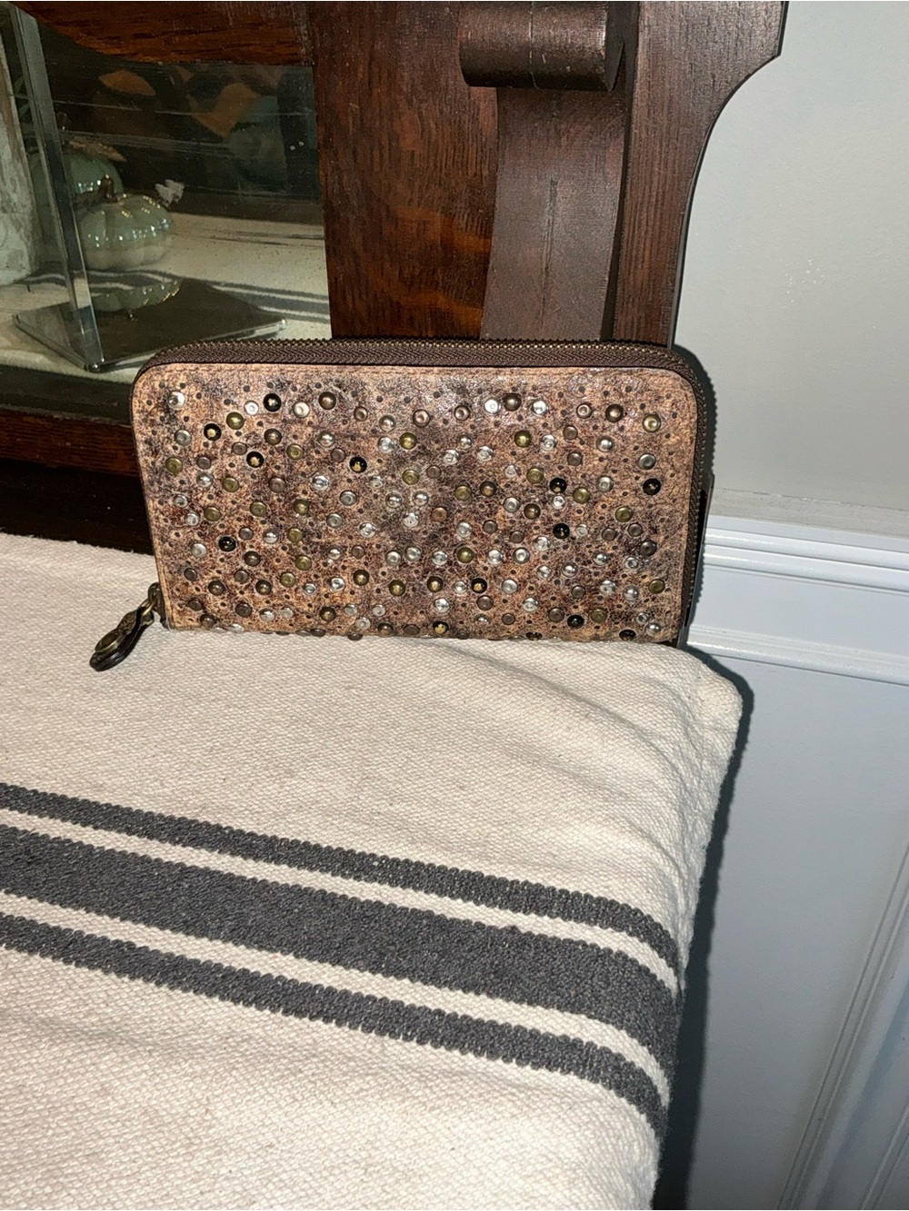 RARE Frye Deborah Leather Studded Wallet Chocolate Brown Retail $198
